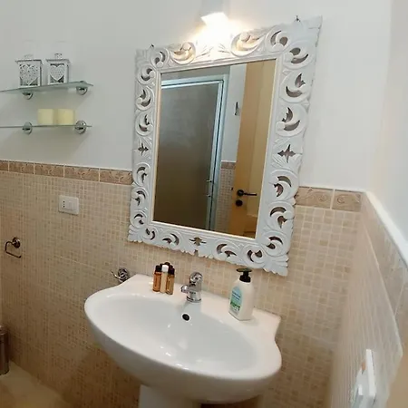 La Rossi With Pool 4 *