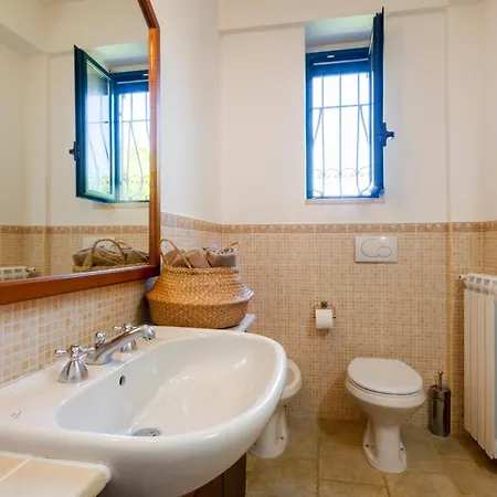 Villa La Rossi With Pool 4