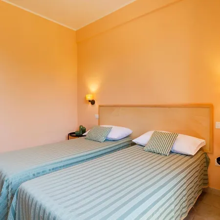 La Rossi With Pool 4 Villa